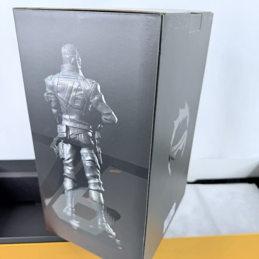 Overwatch Collector's Edition PC Soldier 76 Statue Postcards Book CD Blizzard‎